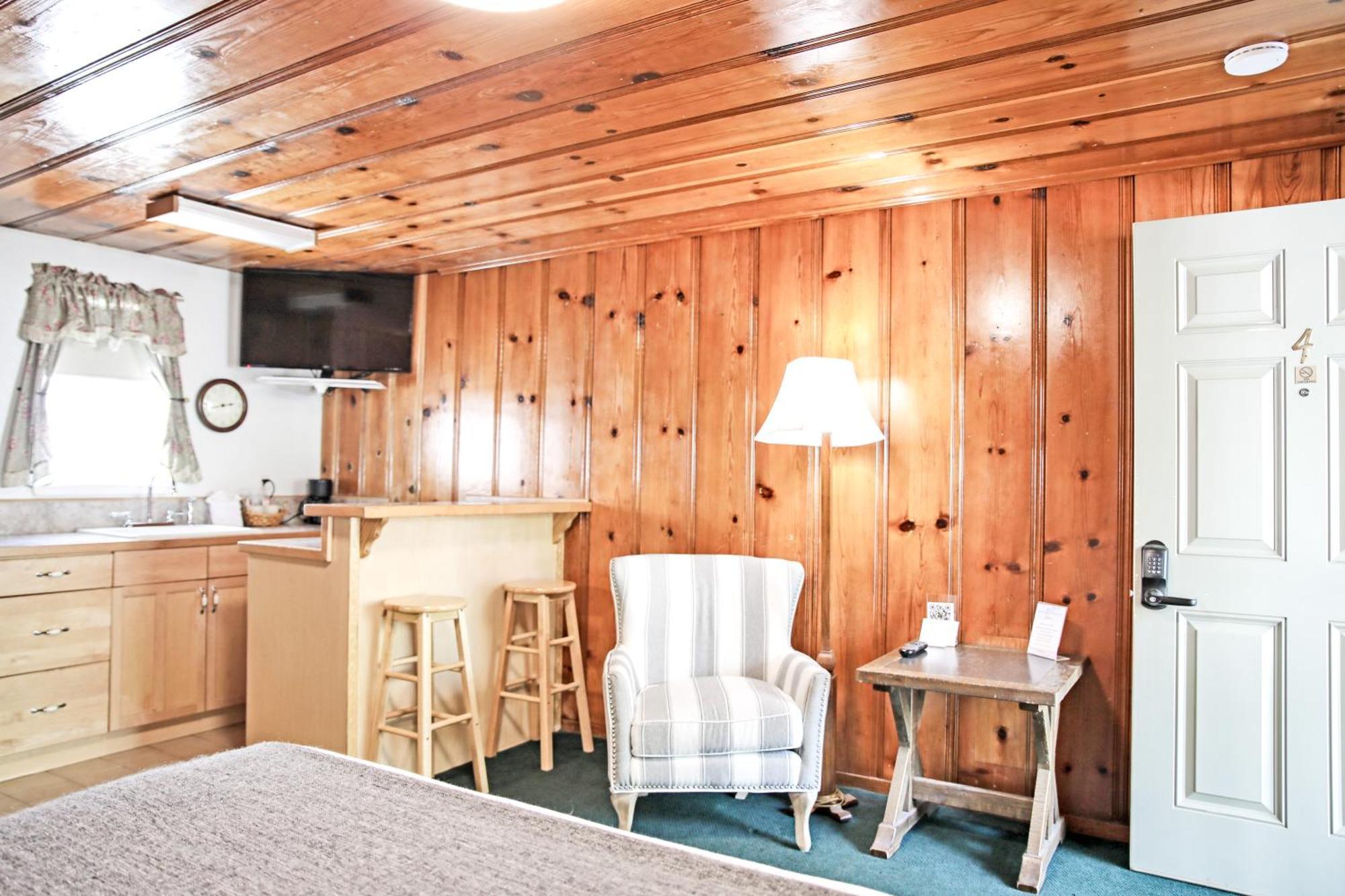 Sierra Mountain Inn Грасс-Валли Экстерьер фото